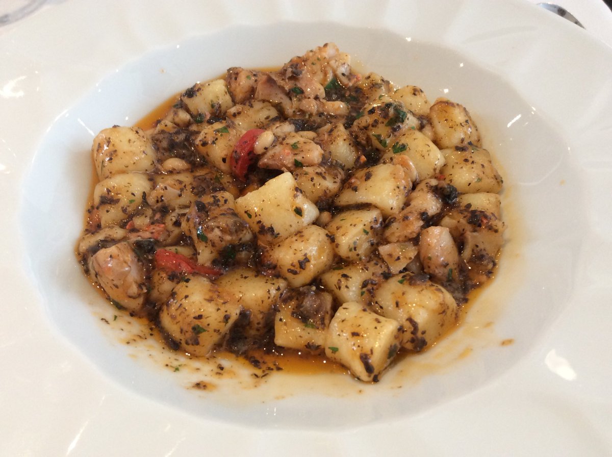 Como Lario Restaurant tweet media