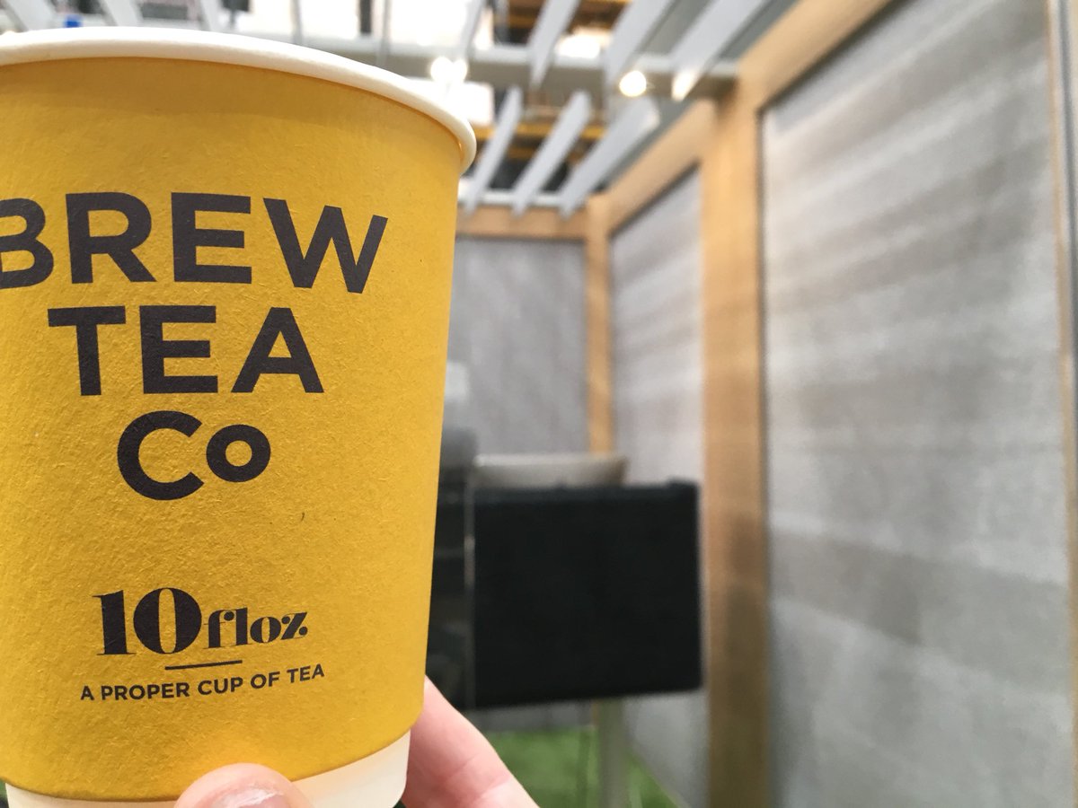 EmmaBrice321's tweet photo. Watching the new #roomsglasswalls @Connectiontweet going into #teaHQ @brewteaco with @spatial_oe @jenifer_jervis 😀 https://t.co/tXguDKOnSo