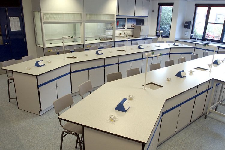 FusionClassroom's tweet photo. With new ideas and concepts brought forward on a regular basis, Fusion are able to create the perfect learning environment for your classroom. Find out more on our classroom designs and refurbishment services today... https://t.co/5EnIHu1qsi https://t.co/D2WvA55Hmv