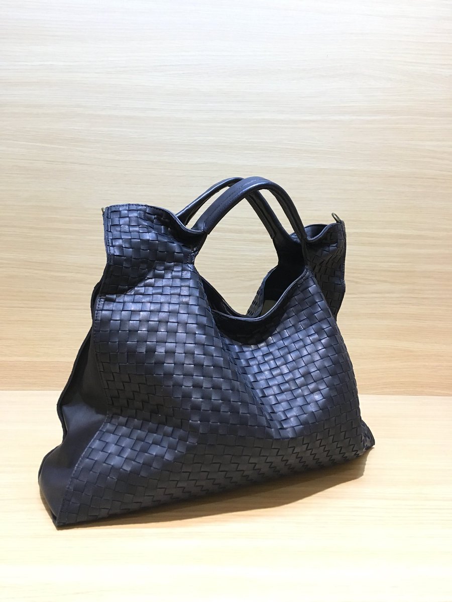 ビースタッフバック | labiela.com