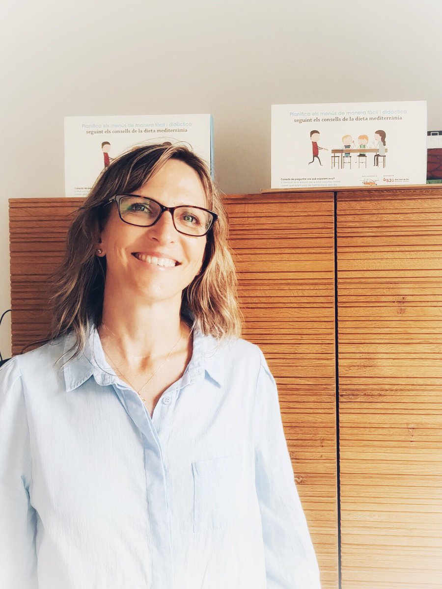 UVicLife's tweet photo. 🥝🍅🍆 Hem entrevistat a Elisabet Plans, exestudiant de Ciències Empresarials @uvic_ucc i creadora d'@InfoMenuari, una eina per organitzar àpats equilibrats i saludables. Llegeix l'entrevista i participa al sorteig d'un #Menuari al nostre Instagram! https://t.co/j1S2uYlc7T #uvic https://t.co/whIsYt7XZr