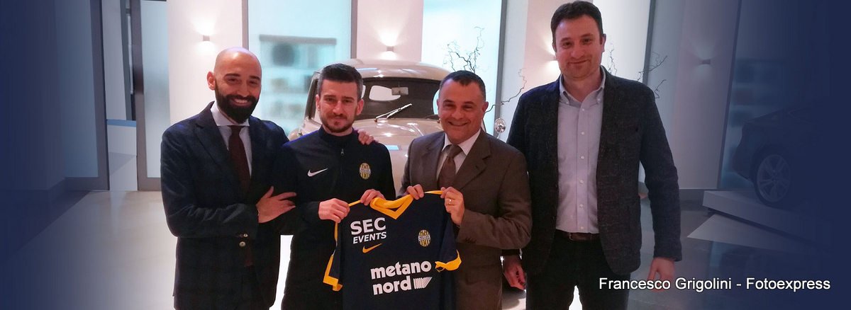 HellasVeronaFC's tweet photo. L'Hellas Verona FC ai prossimi @Volkswagen Junior Masters
Leggi qui ➡️ https://t.co/ijQh9EzLWg
#HVGiovanili https://t.co/ysHgidjGxZ