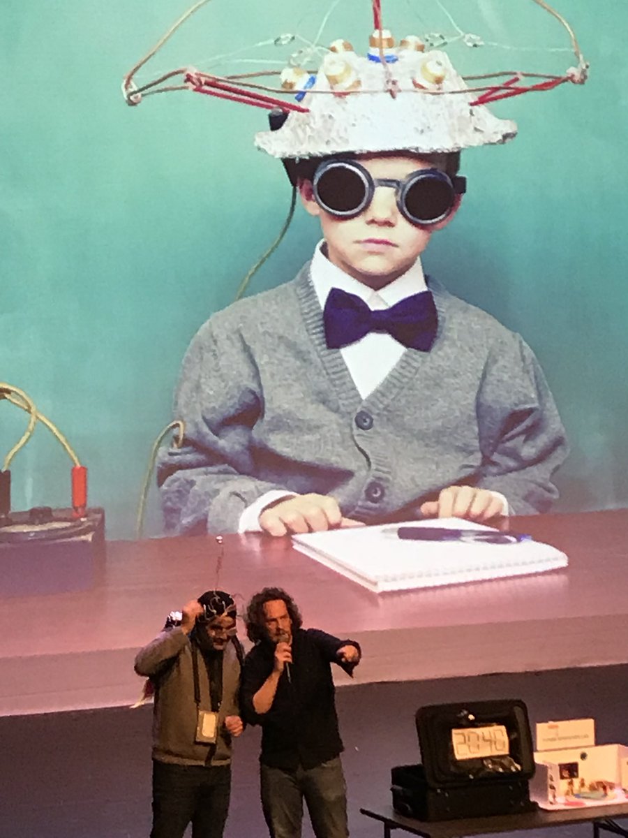 BuyleMarijke's tweet photo. @HowestBASO Tijs Verbeke # #wetenschapsbattle #futureproofeducation https://t.co/viLCaxYzA3