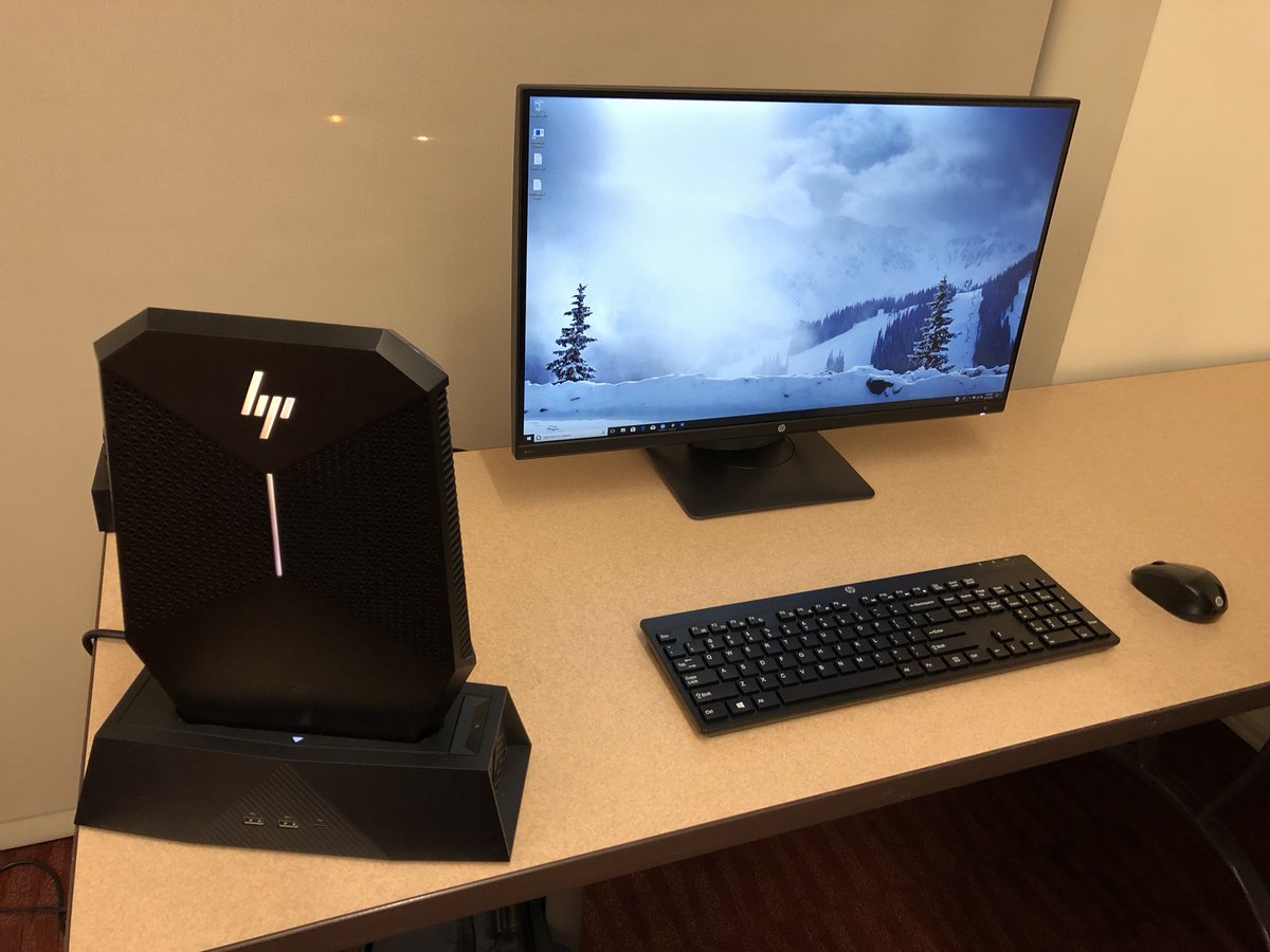 VRNima's tweet image. #creatingreality #manifold #AMazeVR #vr #noneuclidean #hackathon