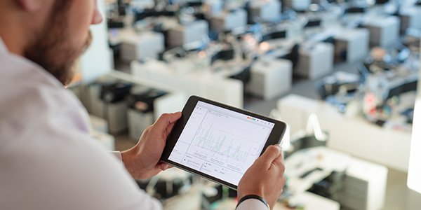 MathieuNauraye's tweet photo. @Forrester surveyed 562 IT decision makers across the globe and confirm what we have observed for some time: #HybridIT is the normal. https://t.co/SF9cuOuwZP https://t.co/Ydce4SZaEJ
