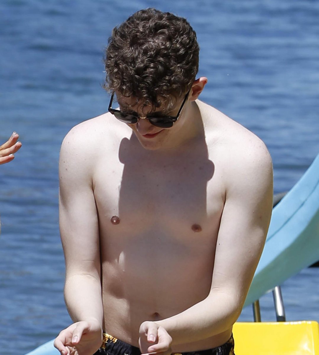 CunninghamTom_'s tweet photo. Hello boys. ;) https://t.co/bnXEPmpEsR