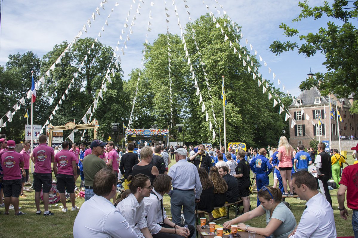 Ook meedoen aan de Bemmelse Dweildag? Schrijf je snel in, er zijn nog maar 12 deelnameplekken beschikbaar! #dweildag #bemmel #dweilorkest #festival #feest #muziek #blaaskapel #gezelligheid #bdd18