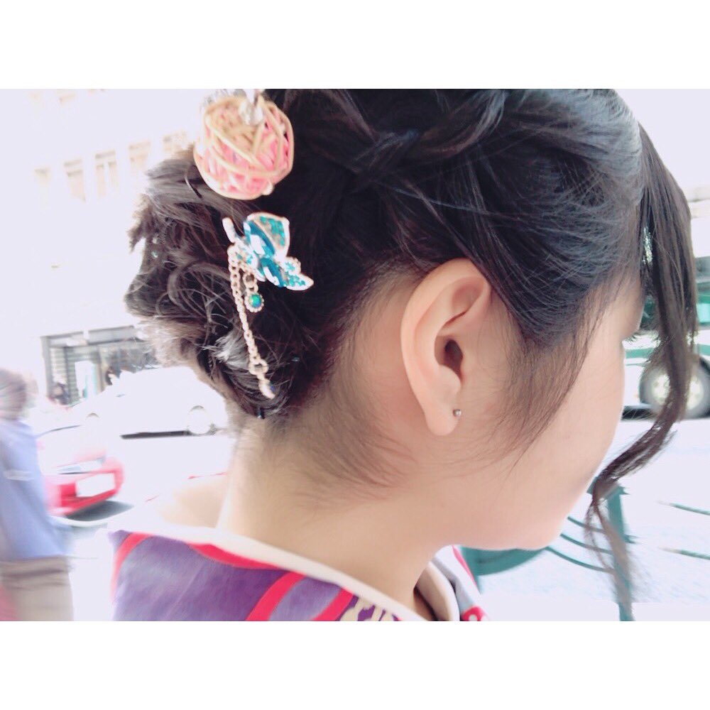 rtknt5's tweet photo. ゆいなが着物きて友達と京都行って遊んでるらしいんやけど僕も着物とかきて京都いきた😌😌着物とか着たことないけど😌 https://t.co/xNUd8EPxRd