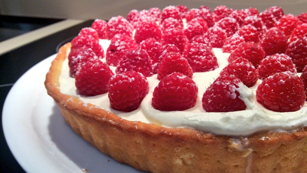 LisaMRomano's tweet image. Berry tart, berry, berry tart. #mkro