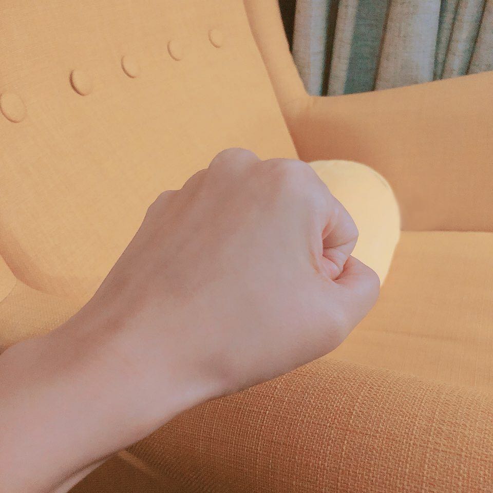 exidsnaps's tweet photo. [EXID INSTAGRAM] exidofficial: [#EXID] ⭐깜짝 V앱⭐ 잠시후 7시 <1월의 #해주세요> '#일상 브이로그' #... https://t.co/Snn0oXlon5 #kpopsnaps https://t.co/3HgnE6jZ9k