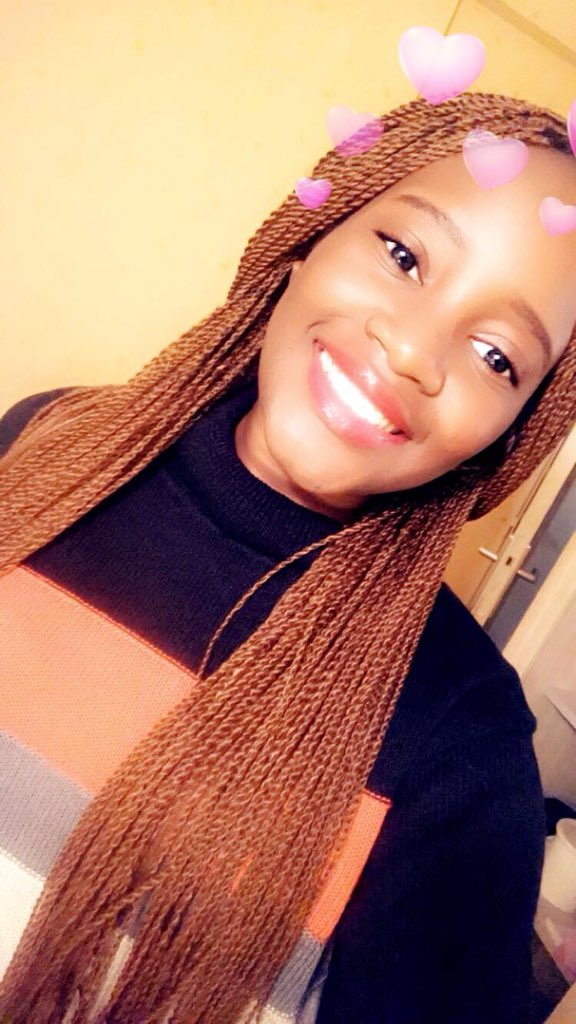 Germana_OuMSs's tweet photo. @the_thug_223 pour le coup je t’en mets 4😅🙈 #FinePeopleFromMali https://t.co/ux7KxLeC8i