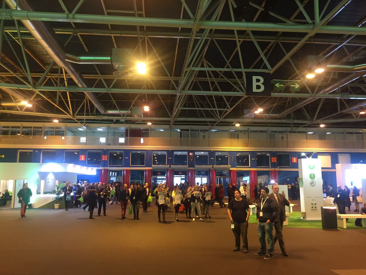 eSHealth's tweet image. Inicia INFARMA MADRID 2018. Ponencia: Microbiota: la bacteria protectora por el Dr. @RobertoVimbert en la sala 3 Aulas de Actualidad profesional a las 11:30, invitado por @solgar_ES @infarma_es 

#Infarma2018 #Madrid #farmacia #farmacéuticos #ferias #congresos #ESHealth #Salud