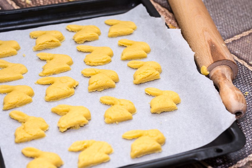 evo_energie's tweet photo. Naschkatzen und Zuckerbäcker aufgepasst: Wir bieten einen #Osterbackkurs für #Kinder von acht bis zwölf Jahren an! 😃🍩🍪😋https://t.co/saPCjbZ6EI #ostern #backen #backkurs #evo #oberhausen #osterhase #hase #teig #bäcker https://t.co/W1U3Gu0lRN