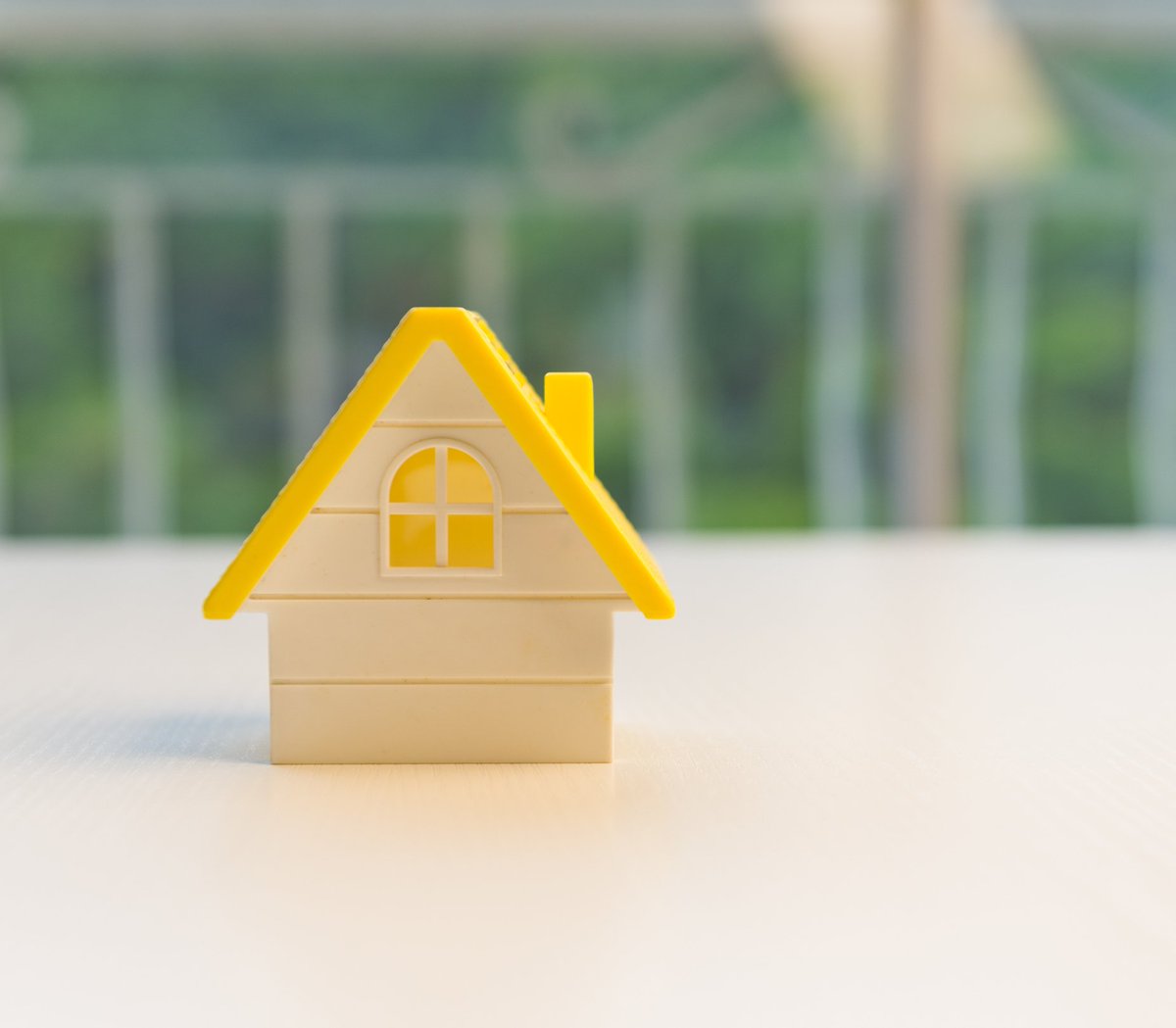 ACSLG's tweet photo. Emma Holmes who leads our #RightToBuy work in #SocialHousing team comments on the increasing maximum discount available to tenants exercising their right to buy or preserved right to buy (in England only) from 6 April.  https://t.co/qppF0uvA4W https://t.co/NDvtQsz5aL