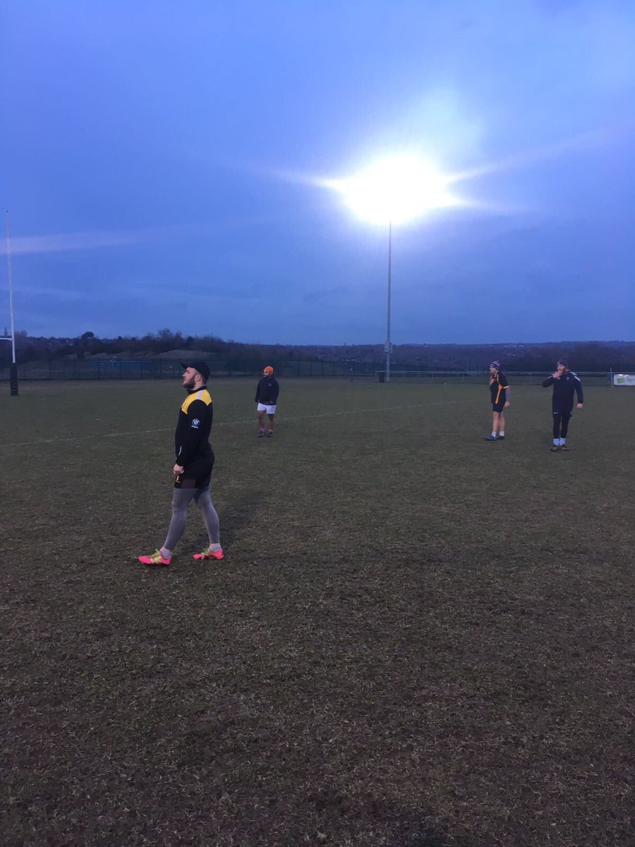RockhopperFit's tweet photo. Another great entry from @staffsuni 👏🏽 

This time it’s the @staffsuni_rugby boys raising awareness for @braintumourrsch by wearing their hats at training 🎩 

Send in your entries of you wearing a hat whilst training to be in with a chance to win 50% off any of our programmes https://t.co/NYH7Q86cV9