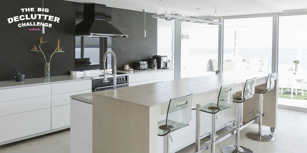 ATidyMind's tweet image. Throughout March @HouseBeautiful is championing The Big Declutter Challenge! #HBBigDeclutter. Let's focus on the KITCHEN. You CAN make it clutter-free and super-organised - just follow the tips I shared with HB below: 
housebeautiful.com/uk/lifestyle/s…