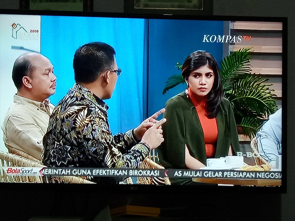 Menikmati waktu malam dengan <a href="/KompasTV/">KOMPAS TV</a>  Sambil ngopi deh