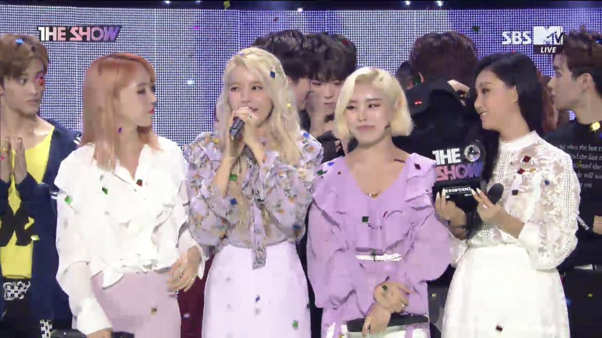 MMM_LittleStar's tweet photo. #StarryNight1stWin 
#별이빛나는밤1STWIN
#별이빛나는밤_1ST_WIN
#마마무_별이빛나는밤 
#mamamoo_yellowflower https://t.co/8PVV4e1ygH