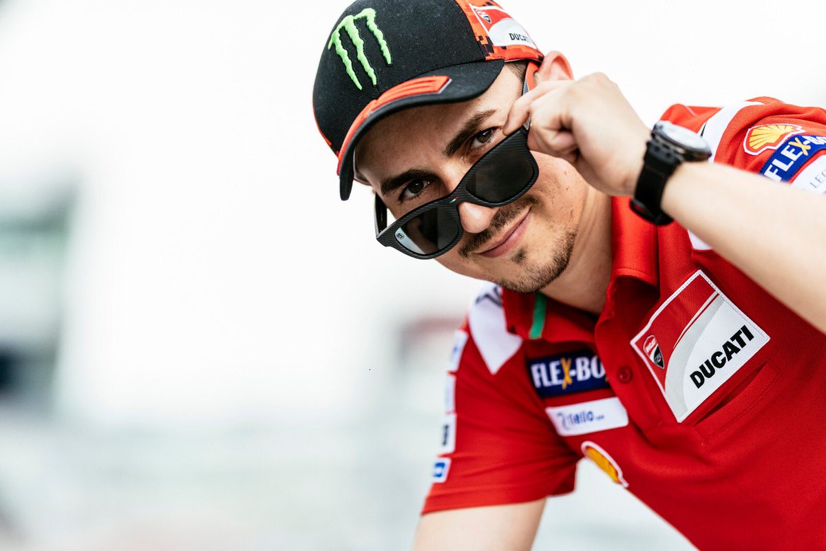lorenzo99's tweet photo. Finally, the action returns. Race week! π #QatarGP #motogp #gpweekend https://t.co/kiq9rbHfXG