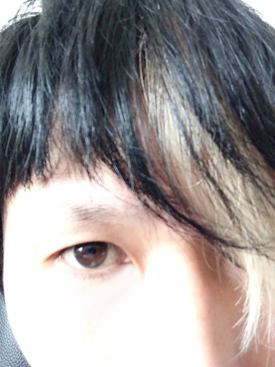 シド ゆうや Auf Twitter そして最近めっちゃ前髪短い 右側だけ そしてずっと眉毛は薄い 両方 E シドゆうや 18春 シド ゆうや Auf Twitter そして最近めっちゃ前髪短い 右側だけ そしてずっと眉毛は薄い 両方 E シドゆうや 18春