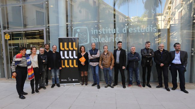 Gabriel Fiol amb Cello Works presents al prestigiós centre musical francès Le Rocher de Palmer dins el focus de música de les Illes Balears a Bordeus 🎶🎻 
@illencIB @goib #celloworks #celloinnovation