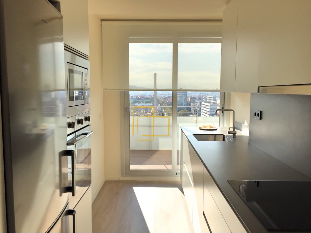 Solartcortinas's tweet photo. Cortina Enrollable instalada en Una cocina con vistas.

#solart #cortinas #estores #enrollable #cortinasmodernas #decoracion #design #deco https://t.co/ROBcEhjxob