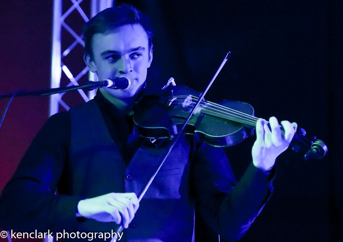 Live in Loch Goil (@liveinlochgoil) on Twitter photo Excited to welcome <a href="/heronvalleyband/">HERON VALLEY</a> back to headline Gig in the Goil 2018 - Will you be there?! 🙌
#GITG18 #DitchTheMud Excited to welcome <a href="/heronvalleyband/">HERON VALLEY</a> back to headline Gig in the Goil 2018 - Will you be there?! 🙌
#GITG18 #DitchTheMud