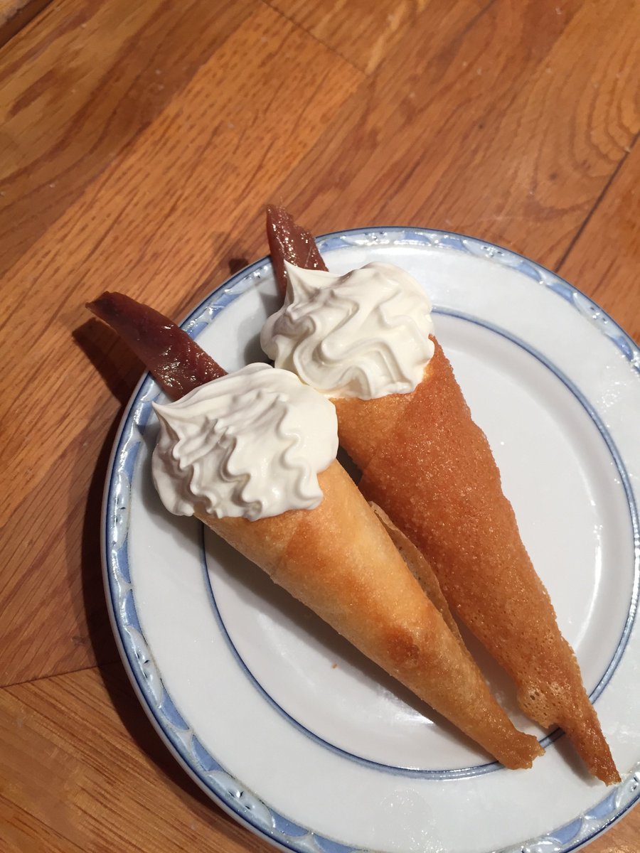 Canutillo de queso y anchoa (cream cheese and anchovy cone), from La Viña sansebastianpintxobars.com/pintxo-bars/la… #pintxo #donostia #sansebastian