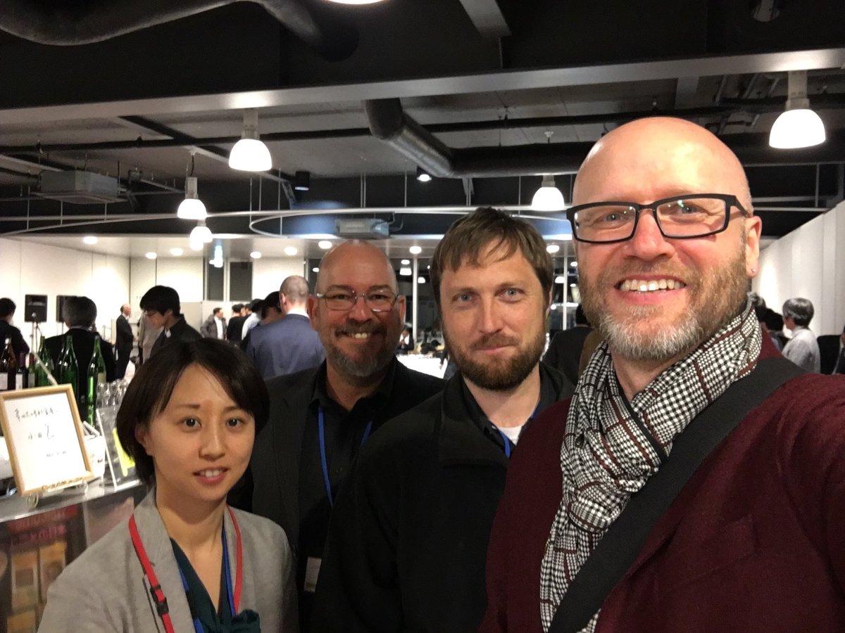 gregoryalankopp's tweet photo. At #WRDM with @westernuEng alumni #nerdfest https://t.co/h7q3hBp3t6