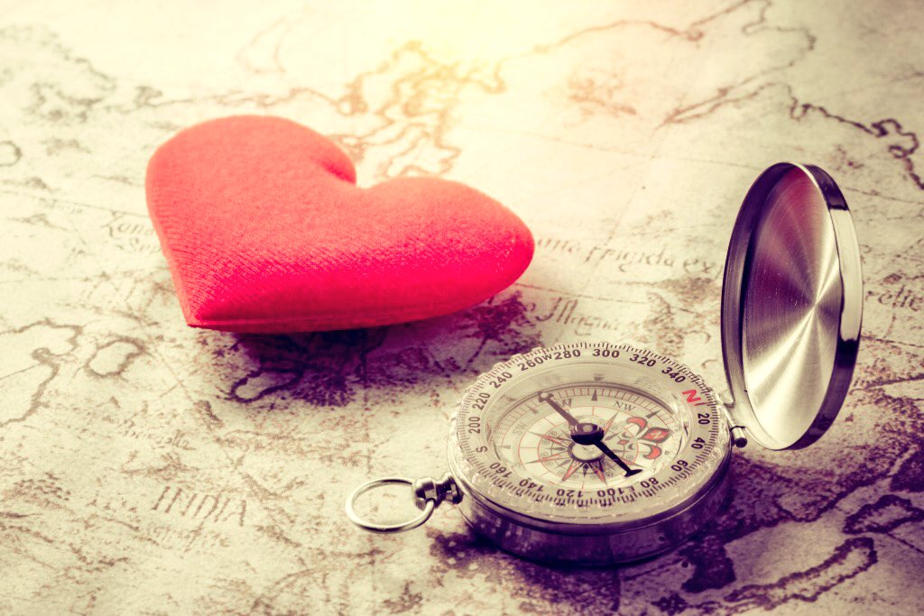 AleCabrera01's tweet photo. Si tú permites que tu corazón se tu brújula, tu mente sea tu mapa, tu alma sea tu guía...nunca te perderás!!! 🙏🏼❣️🦋 #FelizMartes #Sonríe https://t.co/L7XUZ5t3OE
