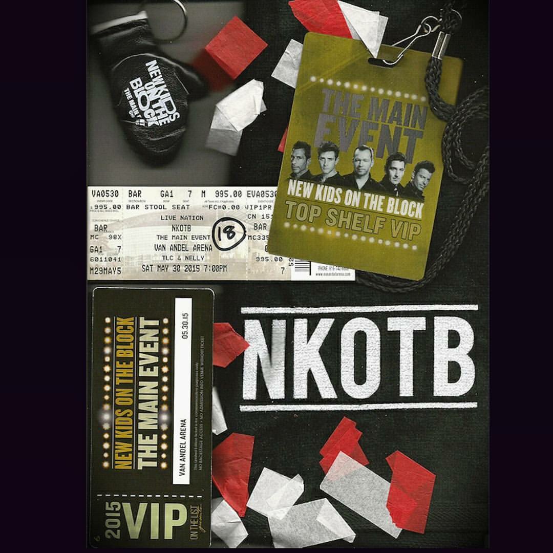 candyclc's tweet image. #takemebacktuesday to when I discovered how to make amazing images without a camera. Some of my very best memories happened during that tour. I was 37 before I got to meet my favorite band of all time, and It was definitely worth the wait. #cameralessphotography #nkotb #music