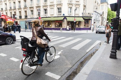 Paris's tweet photo. Nous élargissons le panel des aides financières 😉 Jetez-y un œil et choisissez le mode de déplacements le mieux adapté pour vous 👍

👉 https://t.co/LGYgCxqutS https://t.co/PqQC5P27jy