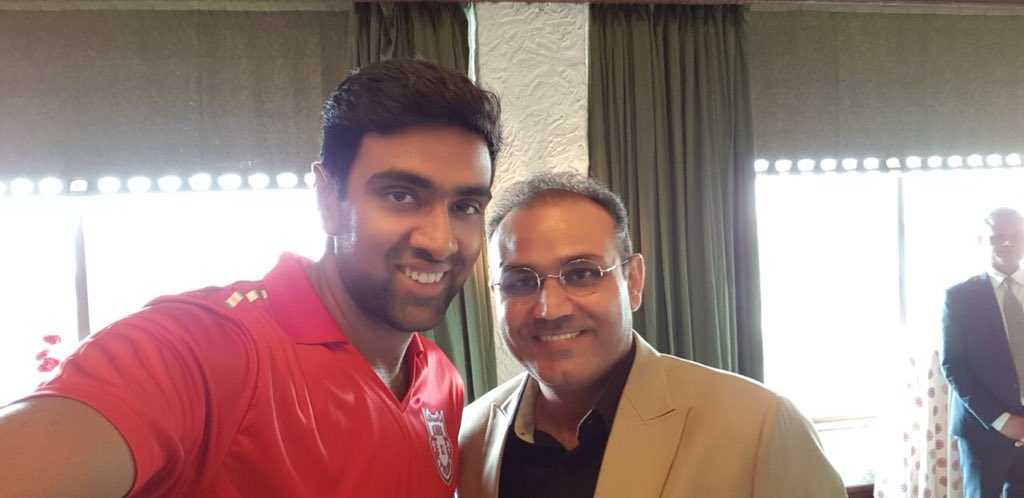 ashwinravi99's tweet photo. Jersey launch with the Nawab @virendersehwag, thank you to all those who were there to support us and look forward to your continued support through the season. @lionsdenkxip https://t.co/fbu99uSYxh