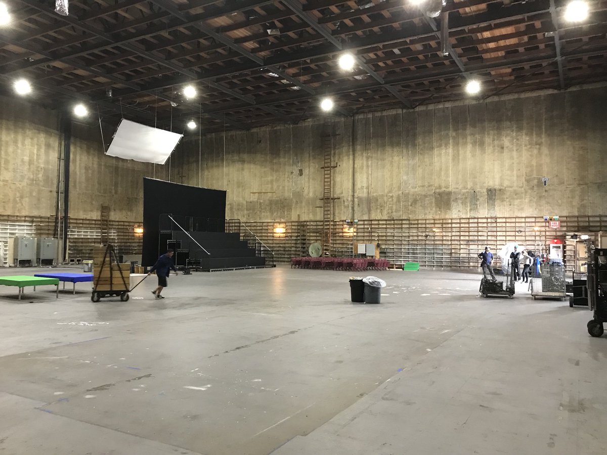 Here is a stage where us Hollywood elite secretly plot the downfall of the christian nation by spreading secular ideas and humanist values.
We are rigging it today. 

#SetLife #globalconspiracy