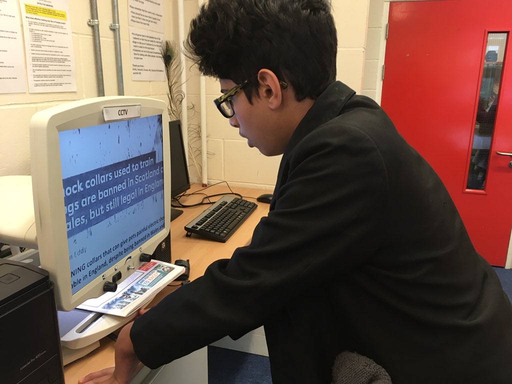 Priestley_Eng1's tweet photo. A year 10 pupil reads the news on a CCTV—choosing a black background with white print. What are your preferences? #VI #Visualaides https://t.co/960iTwaSka