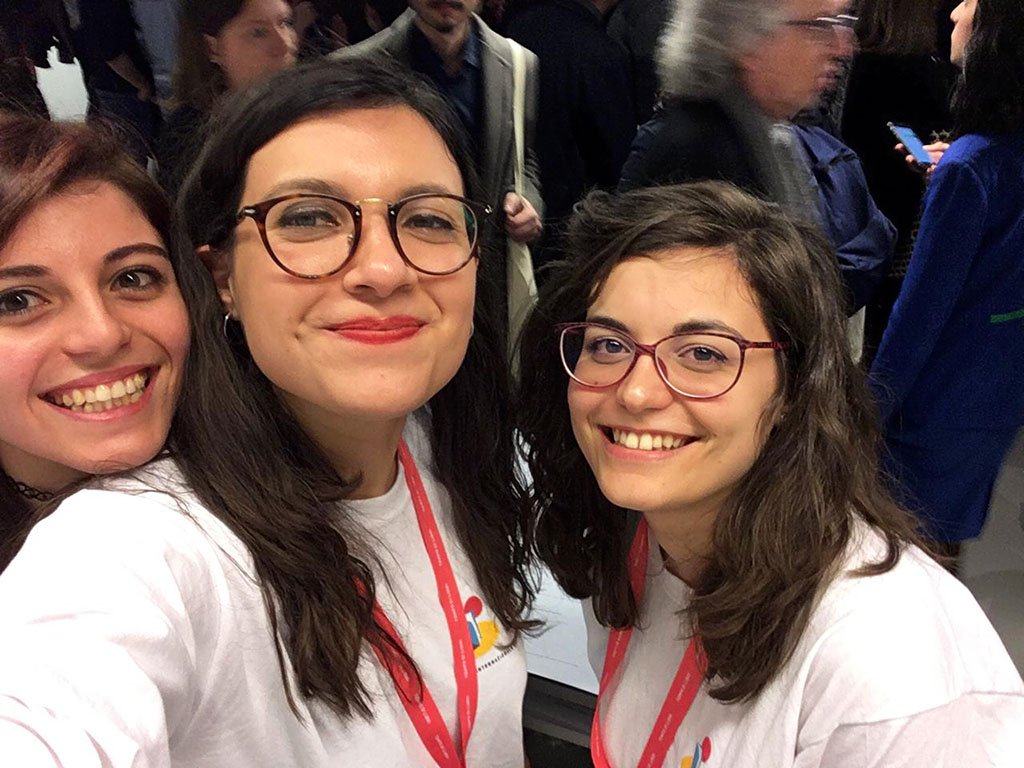 editoriaUnicatt's tweet photo. Non possiamo condividerle tutte ma... 💛 potete vedere la gallery completa sul nostro blog, qui https://t.co/HQeaOqKws1 
Siamo tanto contenti del nostro incontro di Editoria in Progress a @TempodiLibri e anche dell'esperienza fatta in fiera 🙂 #tdl18 #EIP2018 #editoriaunicatt https://t.co/as8tVSuemb