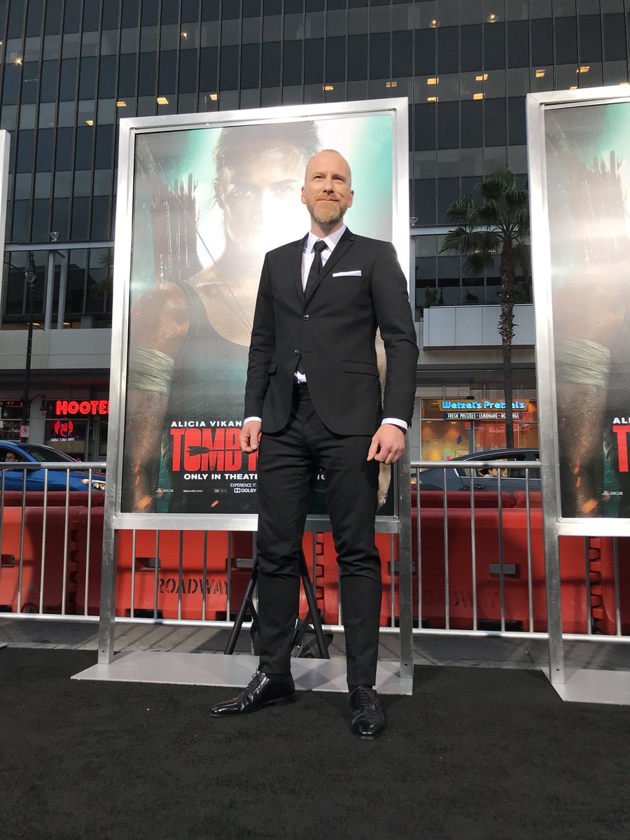 IntlPromo's tweet image. Last night we were able to attend the #tombraider premiere. Go see Tomb Raider this Friday and see the new @volvocarusa #XC40 in action!