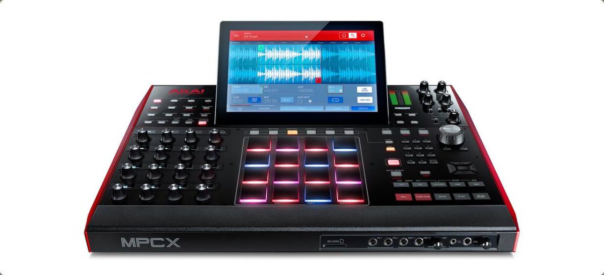 TheProcessPro's tweet image. New Akai MPC X from the 60 to the 3000 to the 2000 to the X Check it out. What do you think? #musicproduction #technology #producer #beats