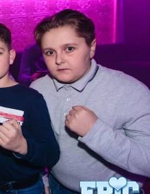 The Dad who filmed Carragher spitting is Defo related to the nightclub ultra hahahaha