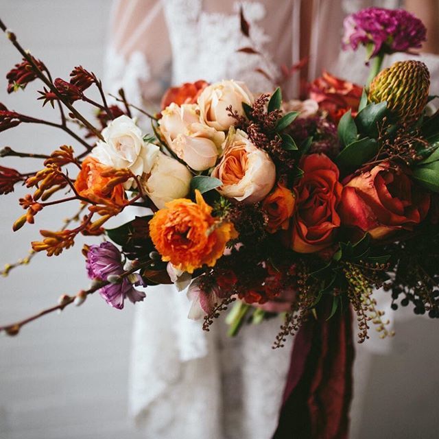 I'm really feeling these bouquet colors today. Spring is in the air people. .
.
.
.
.
.
.
.
.
.
.
.
.
#styledshoot #saltlakecity #utah #altamodabride #altamoda #brideinspiration #weddinginspo #bouquetinspiration #weddingbouquet #weddingdetails #bohoweddi… ift.tt/2Fyzrj5