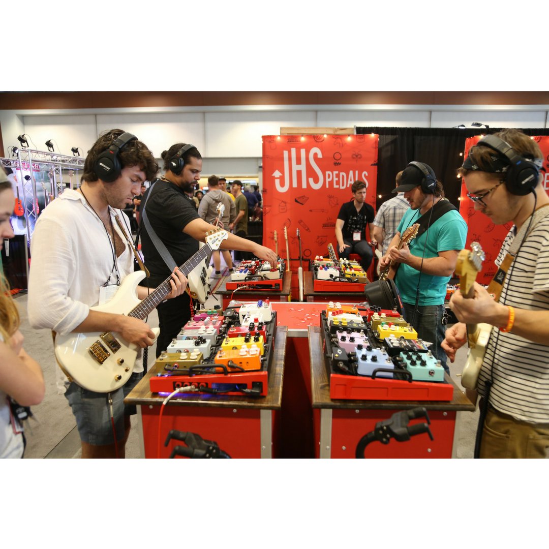 NAMMShow's tweet photo. #SummerNAMM just around the corner! Join us in Nashville for the mid-year gathering of the musical tribes, bringing together the top brands in music products, professional audio and live event technology. Register for badges now! https://t.co/VxaB6cYOIN https://t.co/YeMGWKUN9q