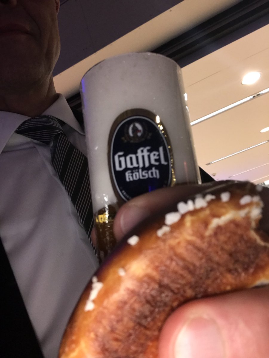 HKettenbach's tweet image. Und jetzt ein lecker #Kölsch auf der #Filtech