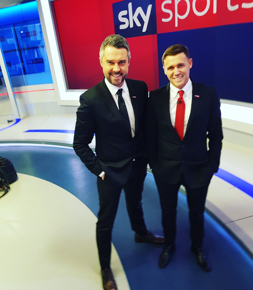 Pete Graves on Twitter: "#NUFC and #SAFC were side by side on @SkySportsNews today. Football rivalries cast aside as @tomwhitemedia and me helped create some award winning #television. Now both off to