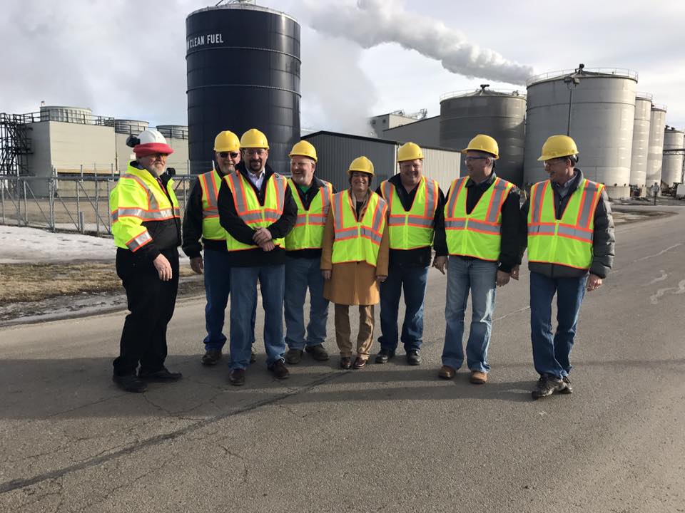MNBiofuels's tweet photo. Homegrown renewable biofuel continues to generate economic gains for Minnesota communities! In 2017, the state ethanol industry supported 18,813 jobs and generated $7.13 billion in gross sales for Minnesota businesses! https://t.co/0X6q7RBu6A https://t.co/m68BQ4SWrR
