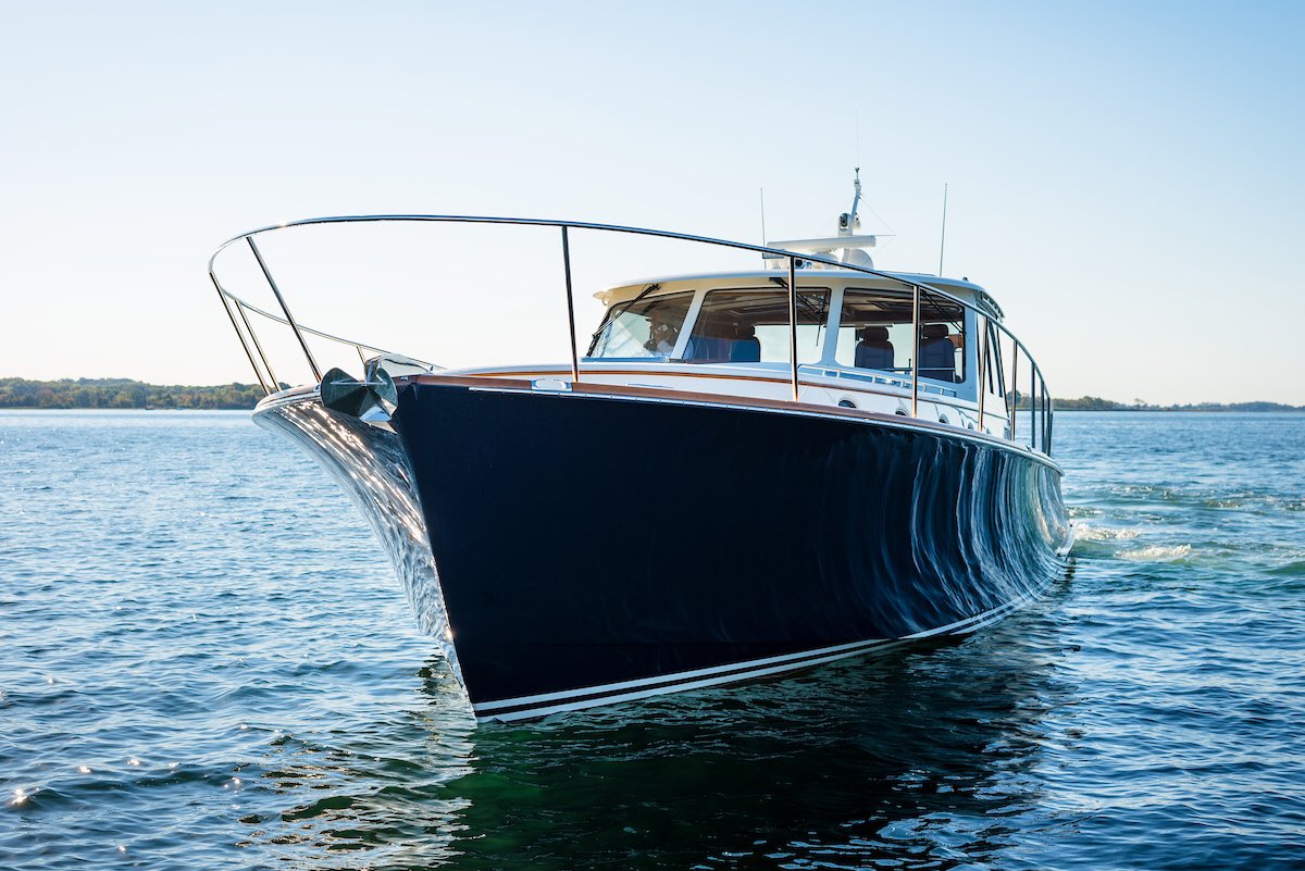 HinckleyYachts's tweet photo. Mark the calendar to meet us at the #PalmBeachBoatShow beginning next Thursday, March 22nd. Hinckleys on display: #Dasher | #PicnicBoat 34 | #Talaria43 #Flybridge | #Talaria55 #Motoryacht https://t.co/TFCZZGzfQm https://t.co/C0hBq6Wx3G