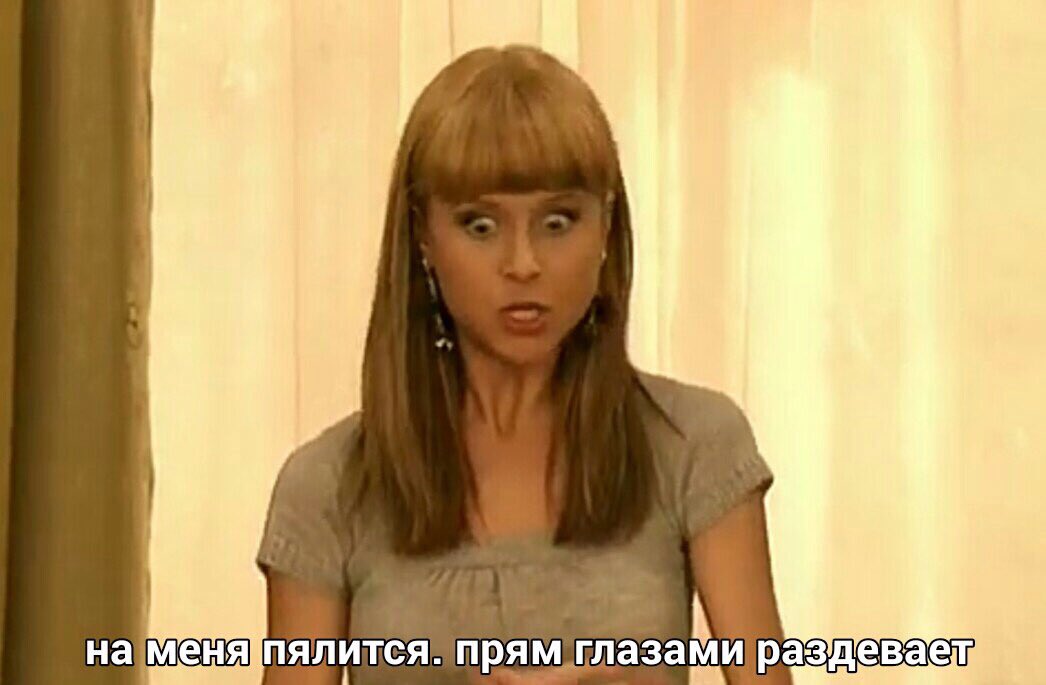 *Луи смотрит на Гарри *
Гарри в этот момент (2 фотка):

#OneDirectionBestFans