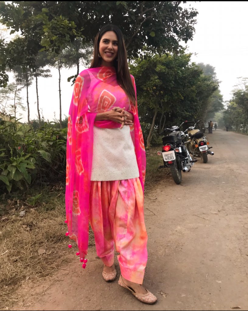 Sonam Bajwa Auf Twitter Haigi Koi Jagah Punjab Vargi