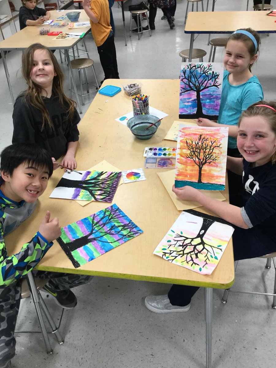 artosaurus_rex's tweet photo. tree-rific #treeillustrations in #3rdgradeart class yesterday. @WeAreMPSD #MPSDK8 https://t.co/HZB3aOoOsk