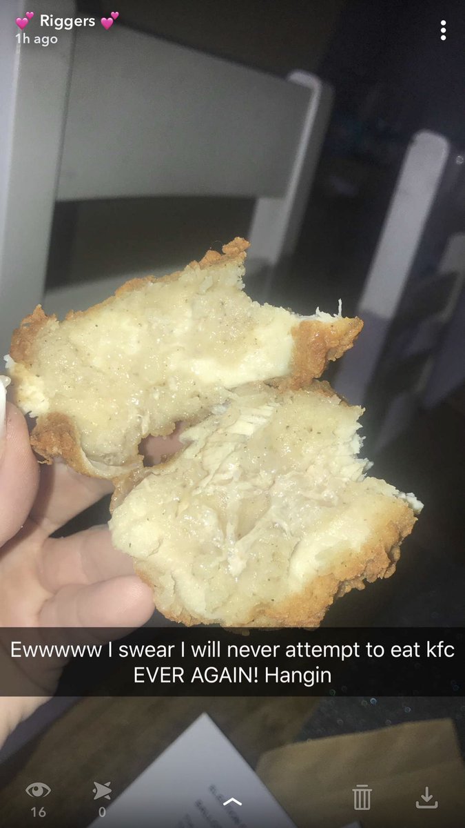 riggers08's tweet photo. I swear I will never touch kfc again... the insides of the chicken has knocked me sick.! @KFC_UKI @kfc bad enough they run in out of stock suppose it’s a good thing now 🤮🤮🤮 https://t.co/gp3JTsgWtC