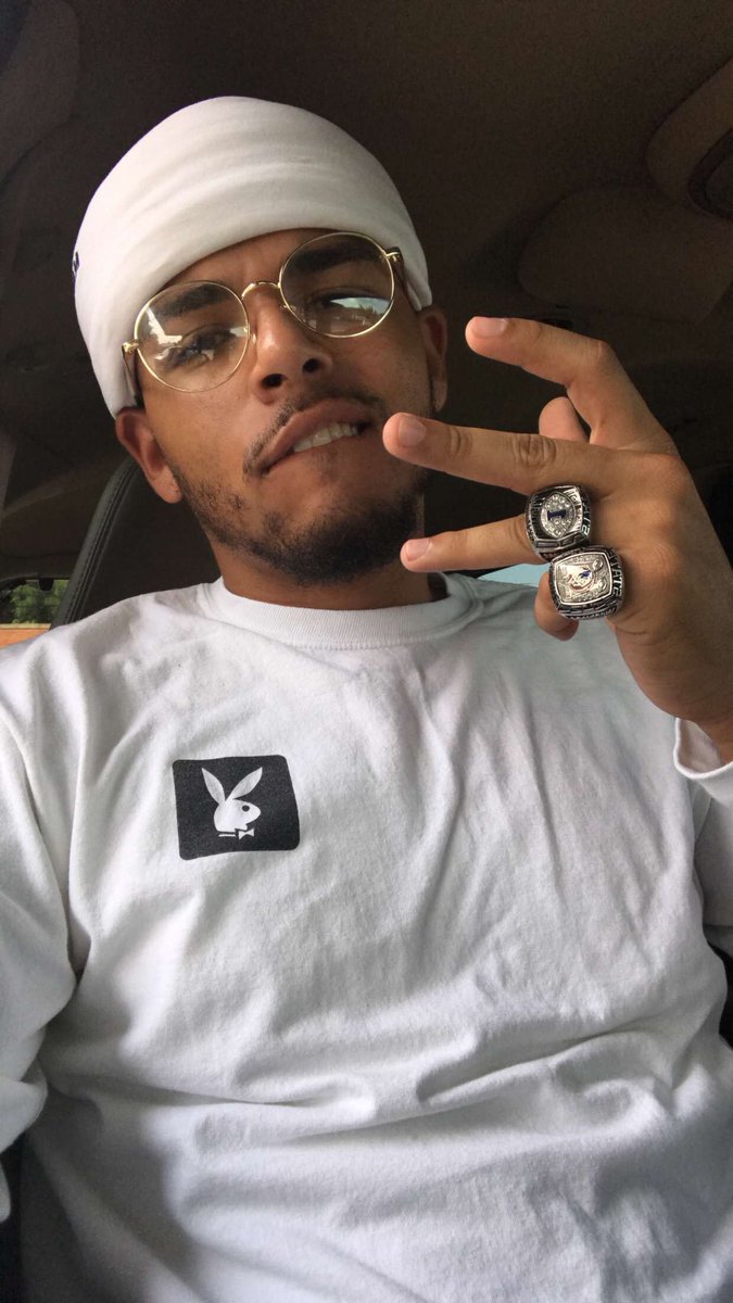 pagepre's tweet image. #FinePeopleFromVirginia repping the 276 🤫